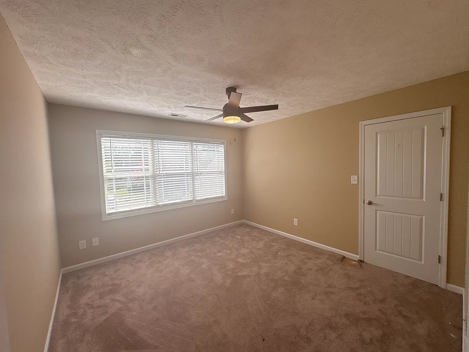 Building Photo - 4009 Quarry Hollow Drive