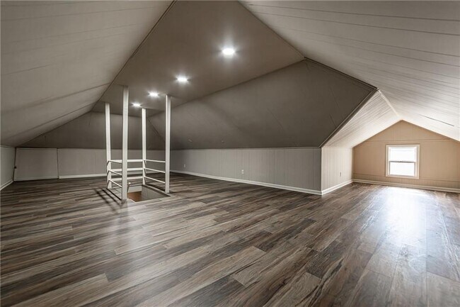 Building Photo - 1029 Katherwood Dr SW
