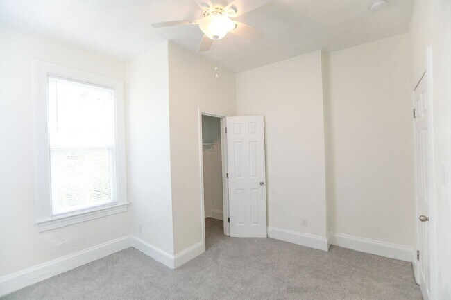 Building Photo - Rare Find! Renovated 3BR/2BA Home in Norfo...