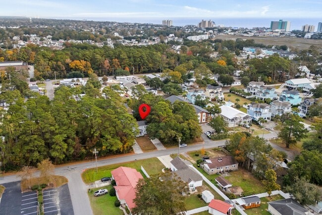 Building Photo - 8 Blocks from Garden City Beach! 2 Bed/1.5 Bath Duplex