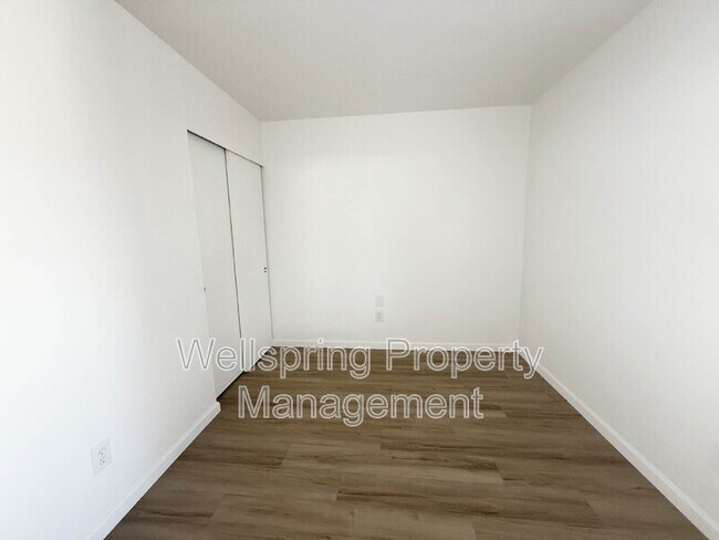 Building Photo - 3251 Mill Springs Dr