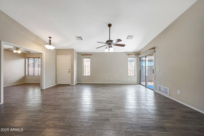 Building Photo - 16804 N 113th Dr