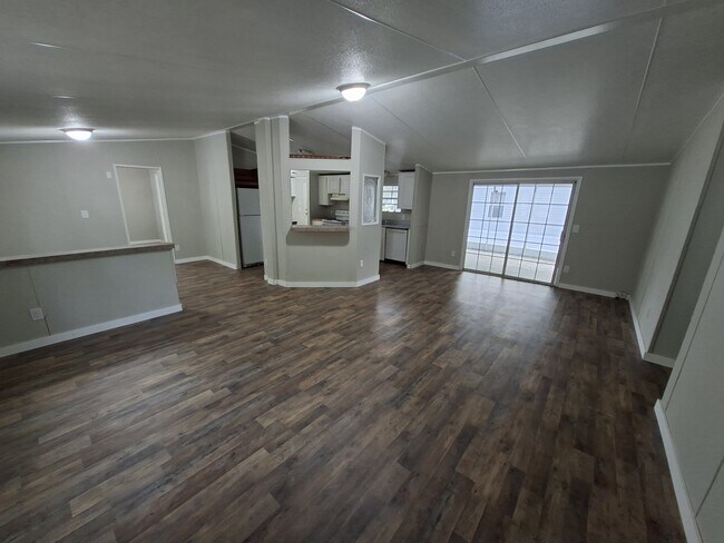 Building Photo - 111 Carnes Blvd