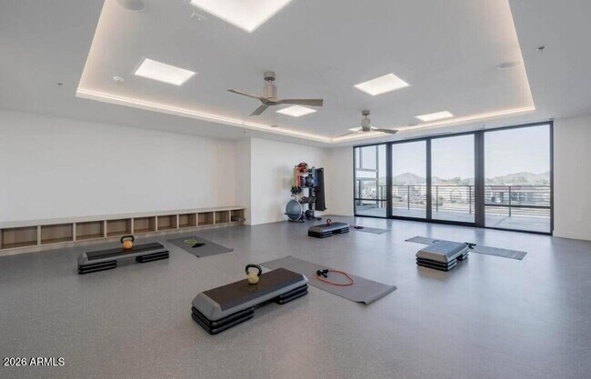 Building Photo - 9449 N 90th St