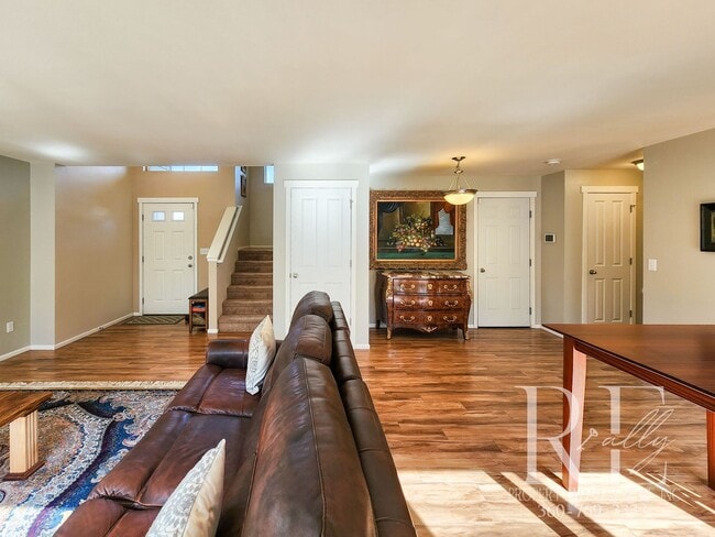 Building Photo - Spacious Silverdale Home with Large Fenced...