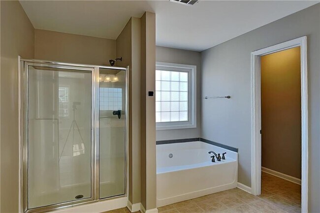 Building Photo - 441 Argonne Terrace