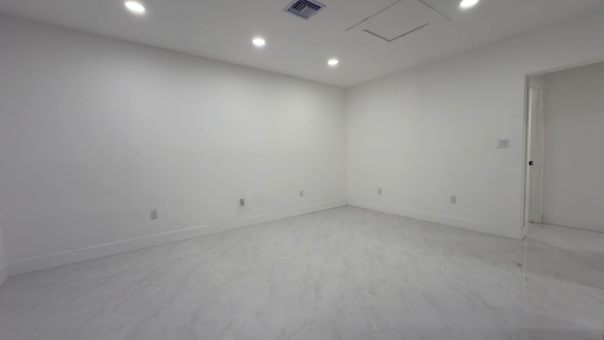 Building Photo - 4717 NW 11th Ave