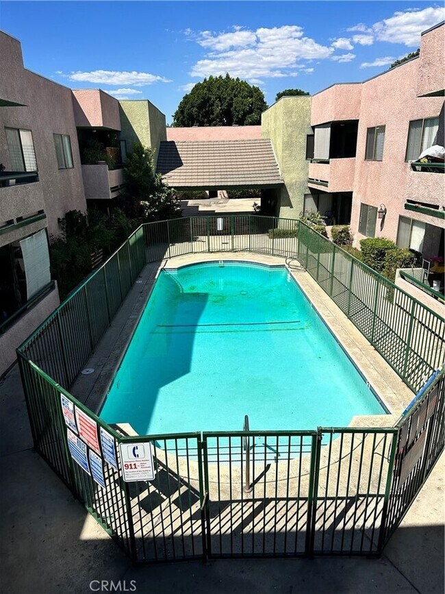 Building Photo - 14801 Nordhoff St