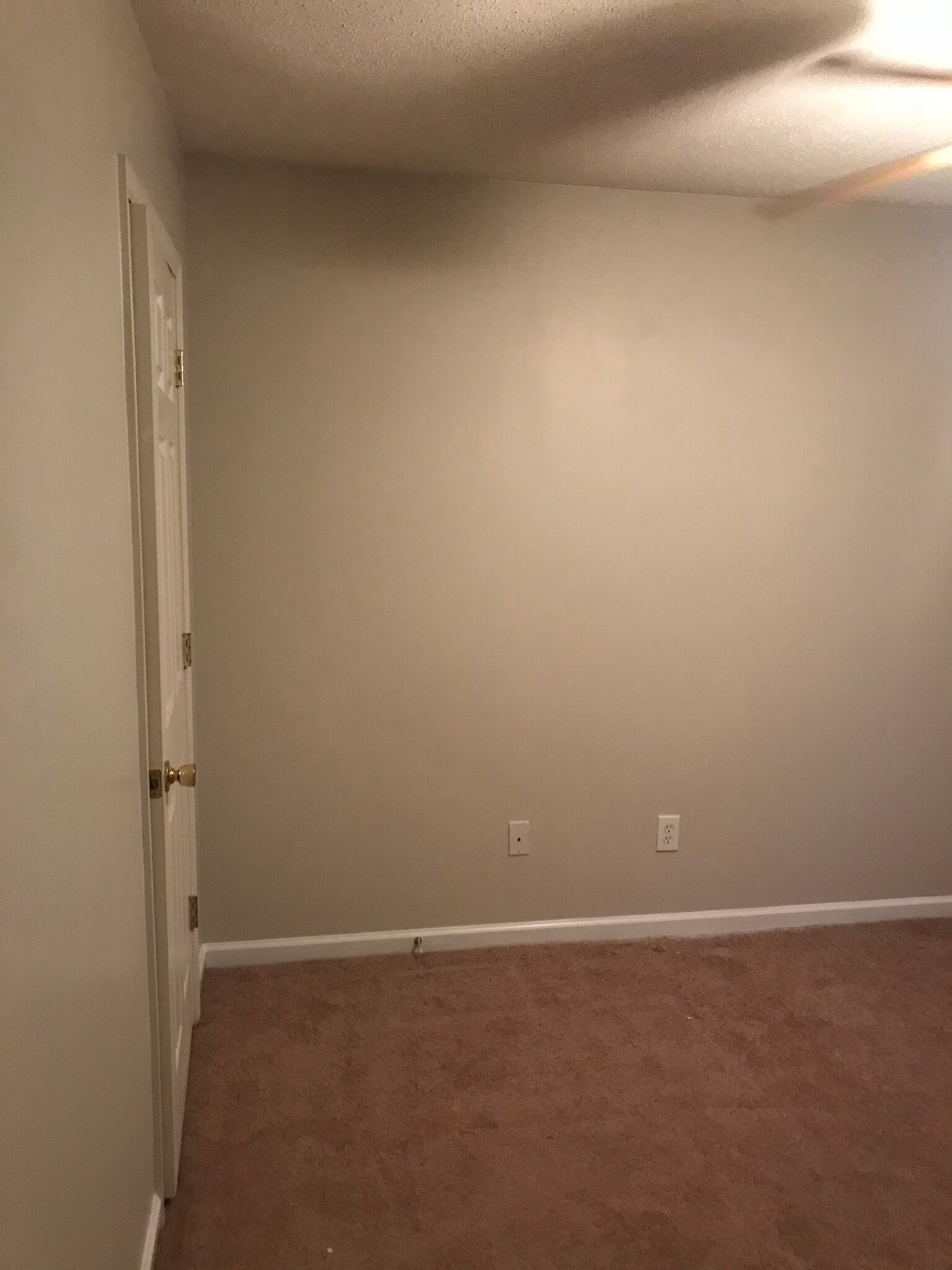 Building Photo - 139 Thorn Tree Ln