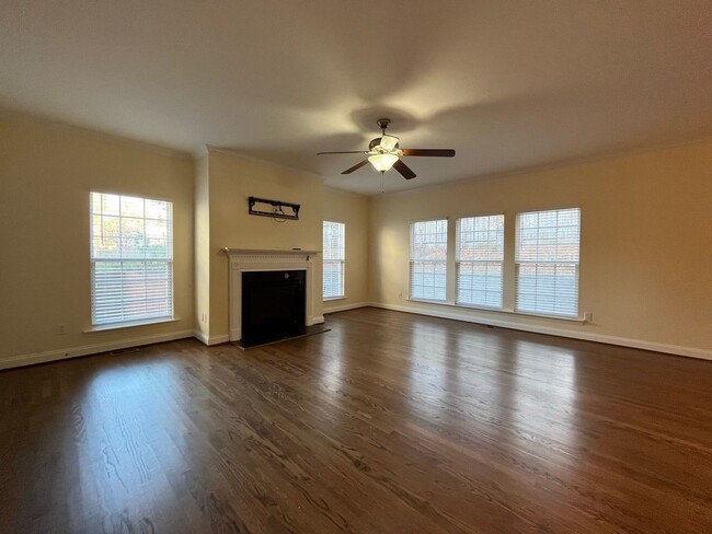 Building Photo - Fully Renovated 4BD, 2.5BA Wake Forest Hom...