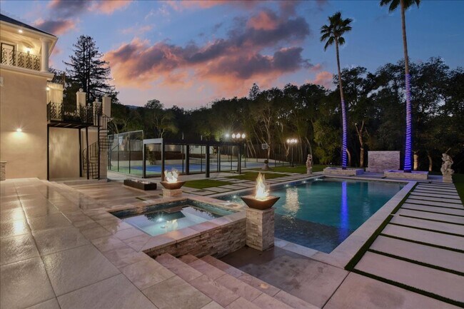 Building Photo - Luxury 10 Bedrooms, 9 Bathroom Estate for Lease in Los Gatos