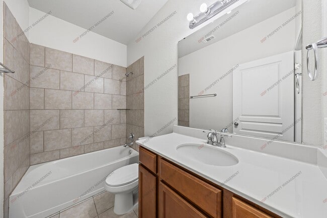Building Photo - Academy ISD-3 Bedroom/2 Bath
