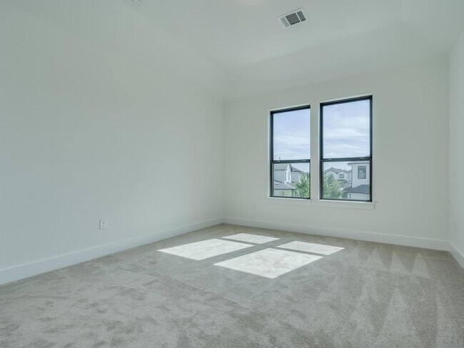 Building Photo - 12327 Maypole Bend