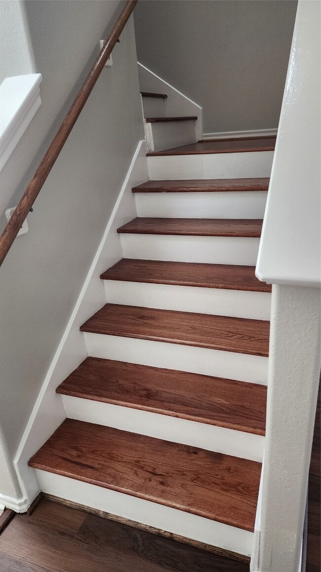 Building Photo - 11430 Hackmatack Way