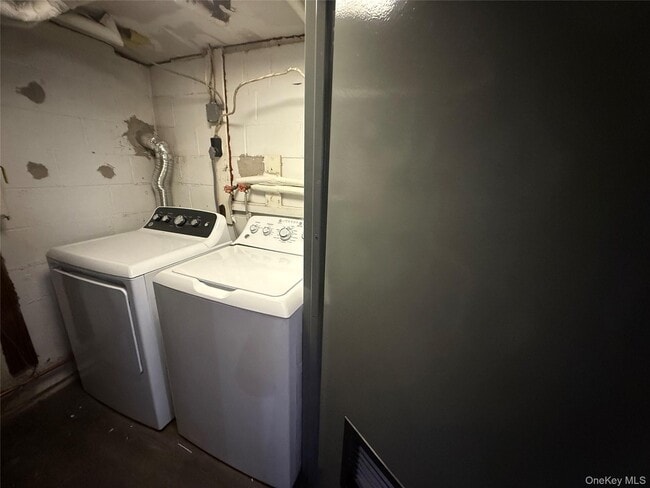 Building Photo - 55 Hickory Rd