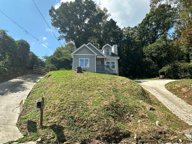 Building Photo - Atlanta Rental