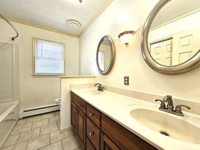 Building Photo - 27820 Crooked Oak Ln