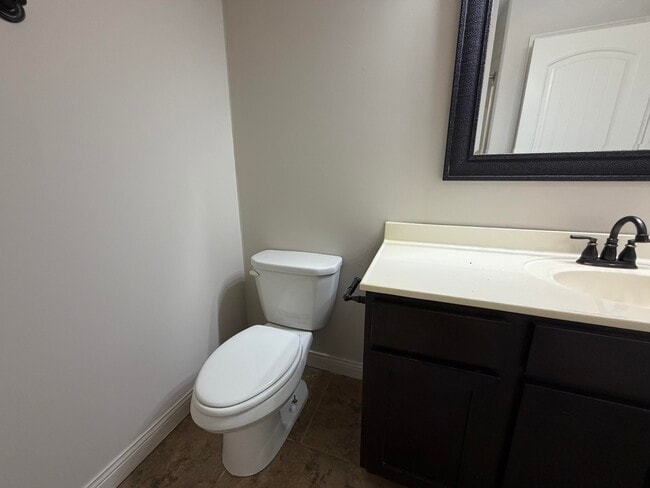 Building Photo - 2007 Cecil St