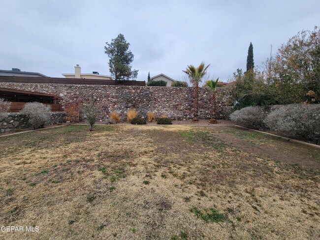 Building Photo - 7225 Tierra Taos Dr