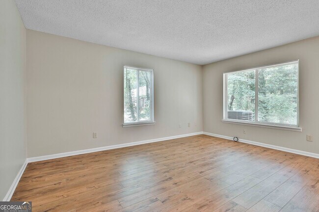 Building Photo - 36 Cobblestone Creek