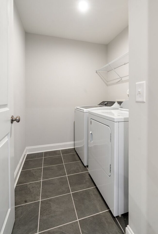Building Photo - 75 Balfour Run
