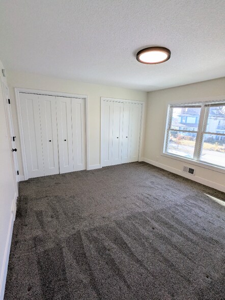 Building Photo - 4248 Regent Ave N