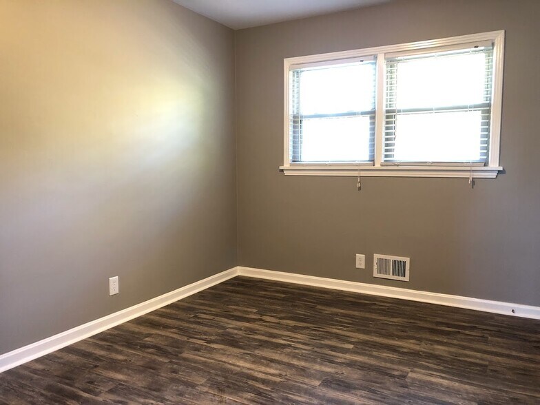 Bedroom - 7306 Tangelo Dr