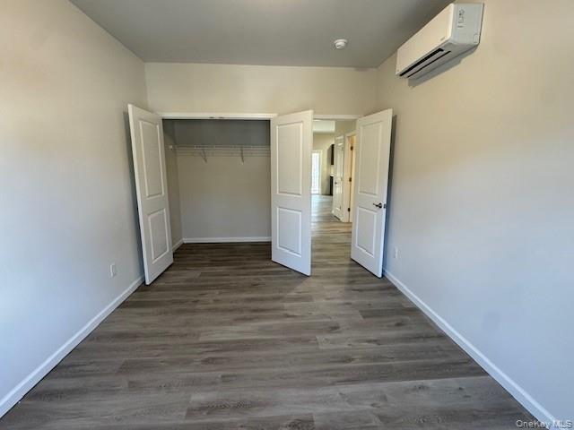 Building Photo - 4 S Hls Wy