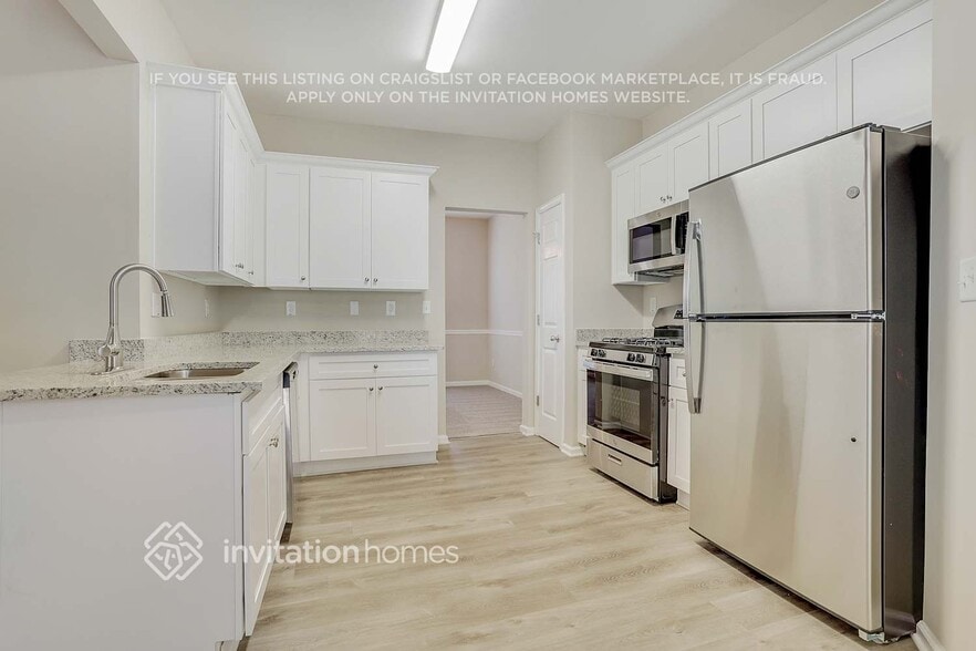 Building Photo - 7144 Stonebrook Cir