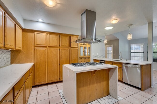 Building Photo - 224 Garfield Dr