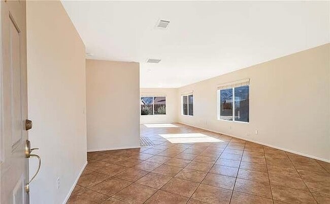Building Photo - 71667 Sunnyvale Ct