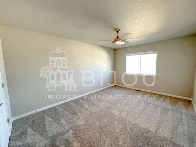 Building Photo - 4908 Wolf Moon Dr
