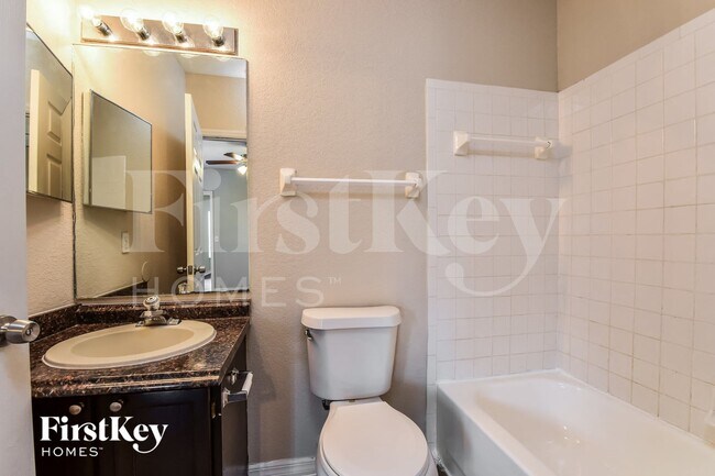 Building Photo - 6840 Abady Ln
