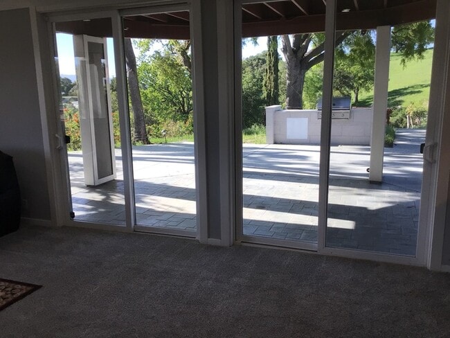 Building Photo - LUXURIOUS PRIVATE STUDIO WITH BREATH TAKING VIEWS