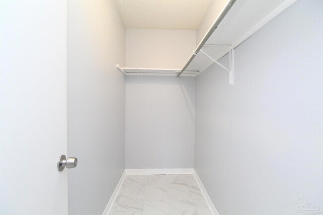 Building Photo - 7116 Pearson Rd