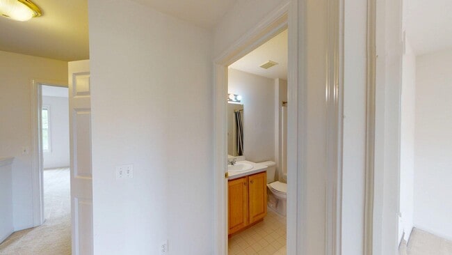 Building Photo - 2974 Barclay Way