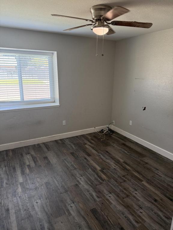 Building Photo - 1020 W Minnesota Ave