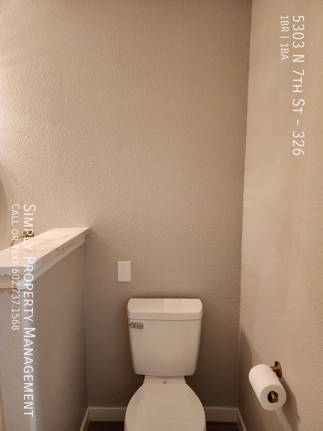 Building Photo - 5303 N 7th St