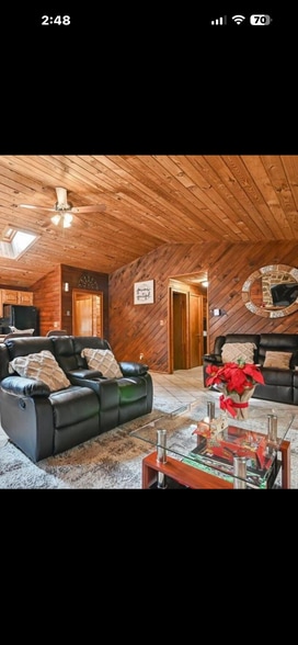 Building Photo - 993 Country Place Dr