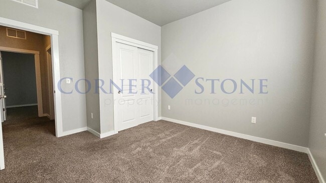 Building Photo - Fantastic Home With No Back Neighbors!