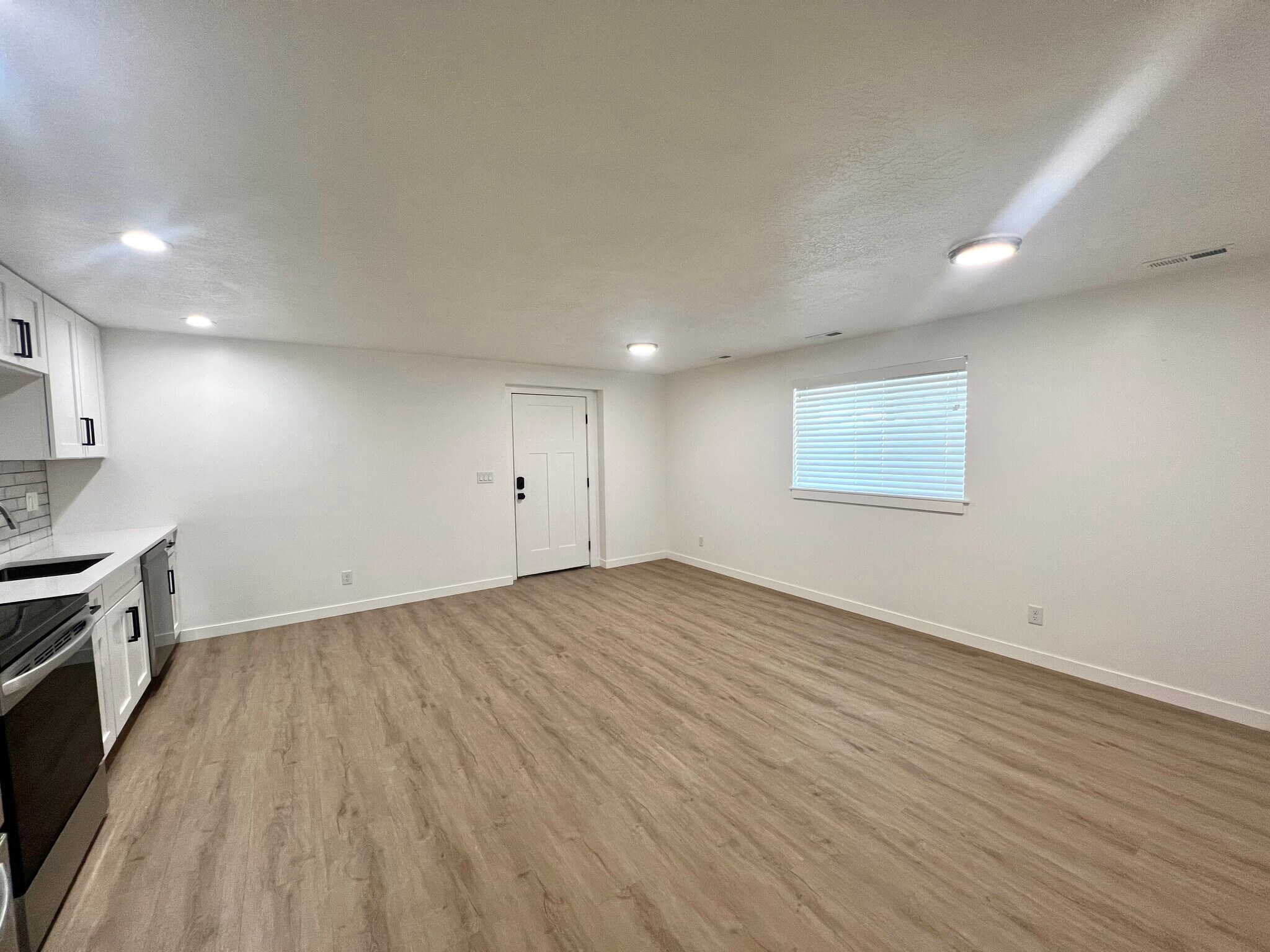 Building Photo - 2566 W 3900 N