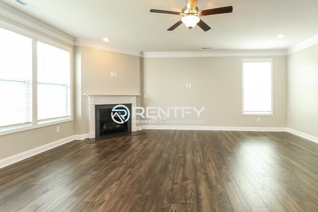 Building Photo - 2097 Saddlebred Dr