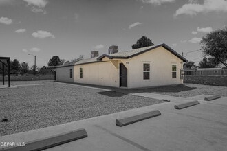 Building Photo - 11721 Valle Del Paseo Dr