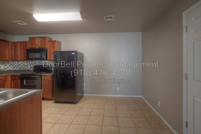 Building Photo - 5717 N 34th St