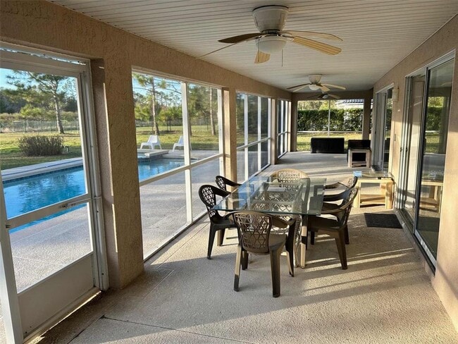 Building Photo - 12447 Lake Denise Blvd