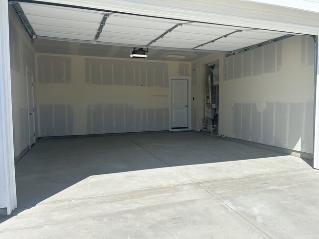Building Photo - 2287 N June Grass Ave