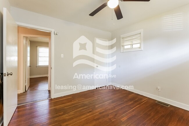 Building Photo - 606 Fleetwood Cir