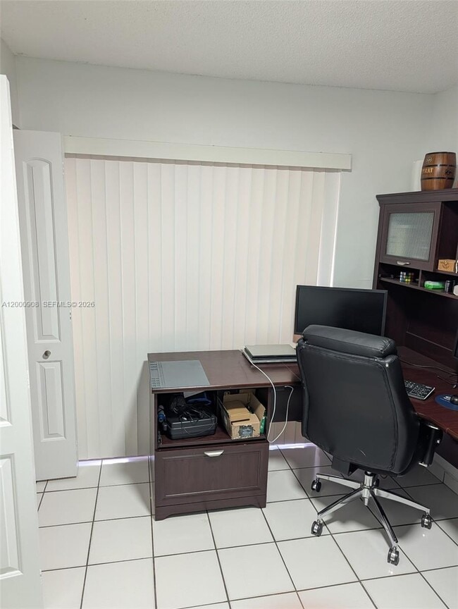 Building Photo - 4824 SW 152nd Ct