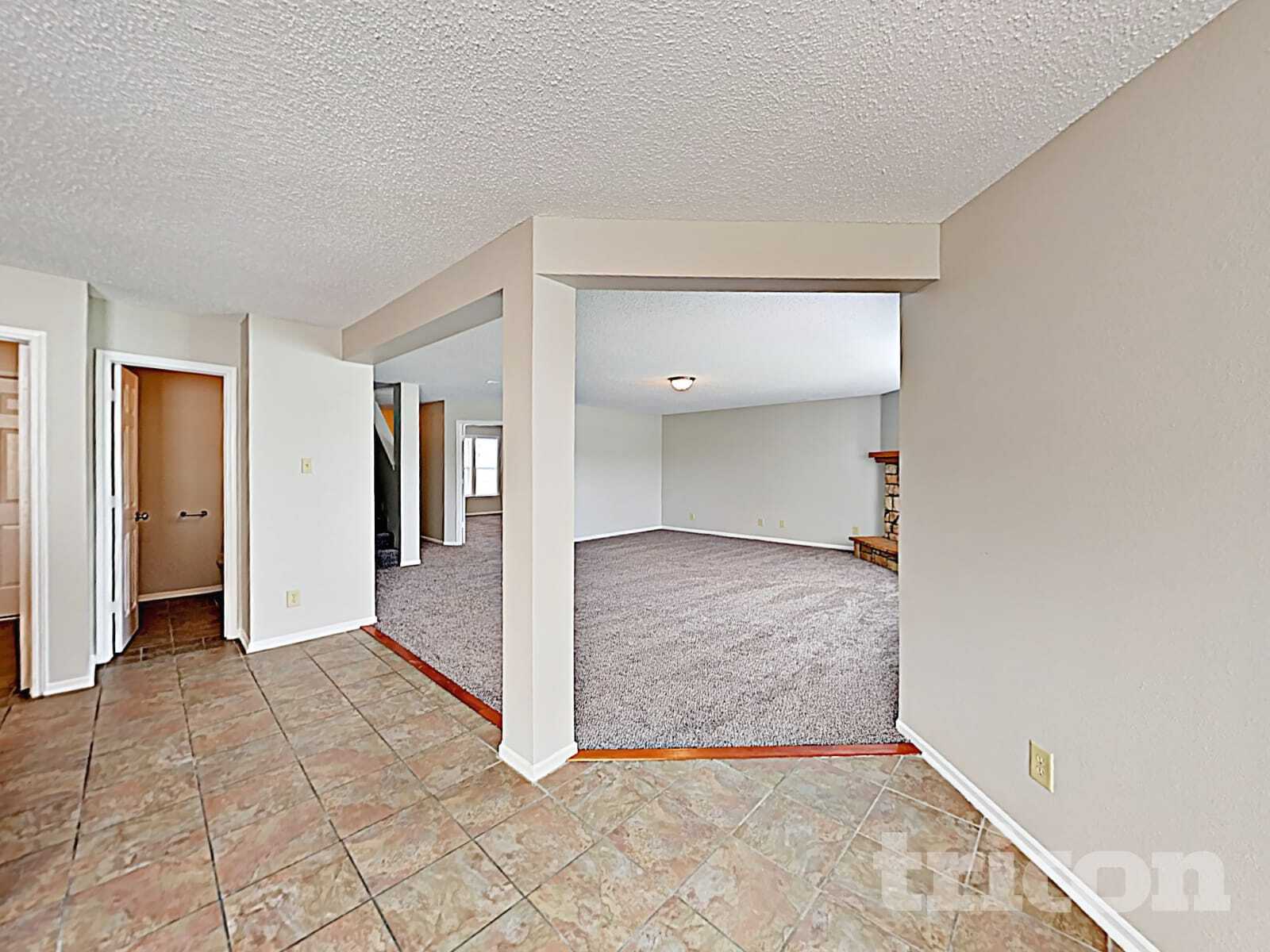 Building Photo - 10813 Inspiration Dr
