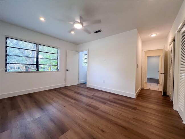 Building Photo - 500 Perugia Ave